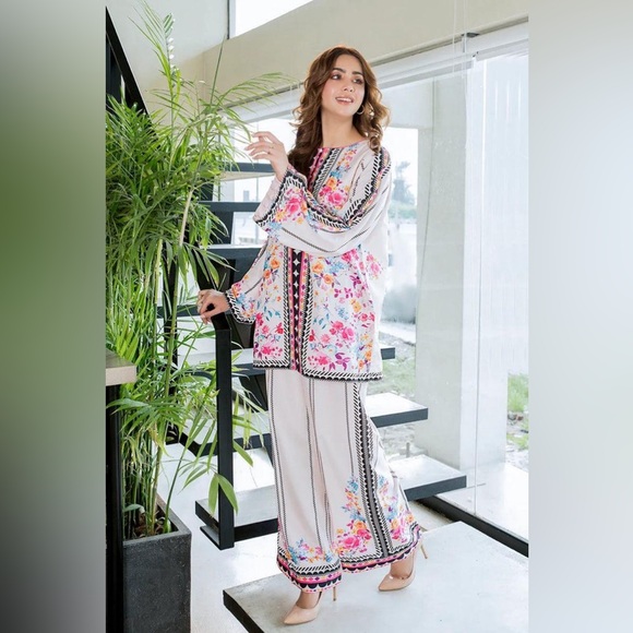 Ellena 2pc Chic Floral Wide Leg Jumpsuit - Picture 6 of 11